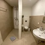 Scheuring Fluegel Eg Apartmán