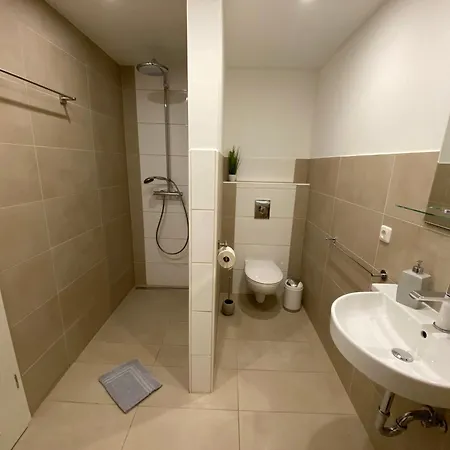 Scheuring Fluegel Eg Apartment